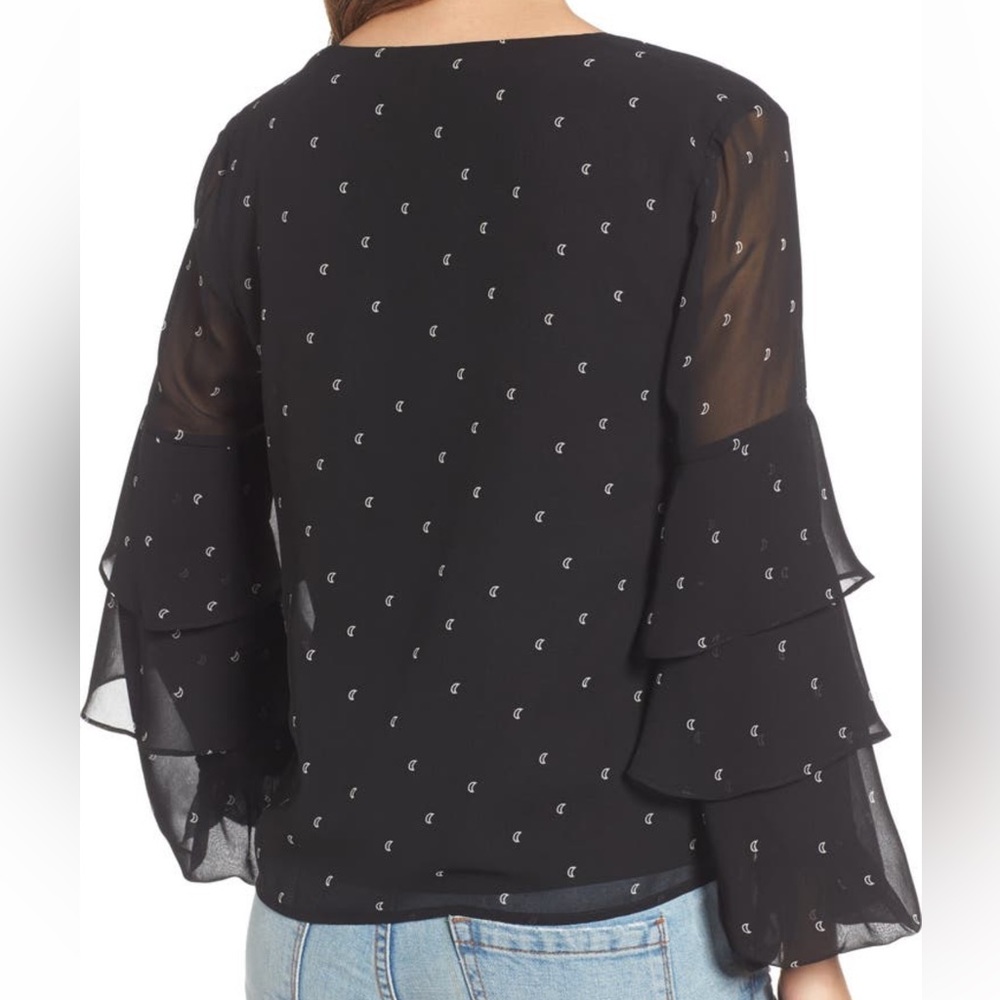 WAYF Ruffle Sleeve Top, size S - Picture 2 of 9